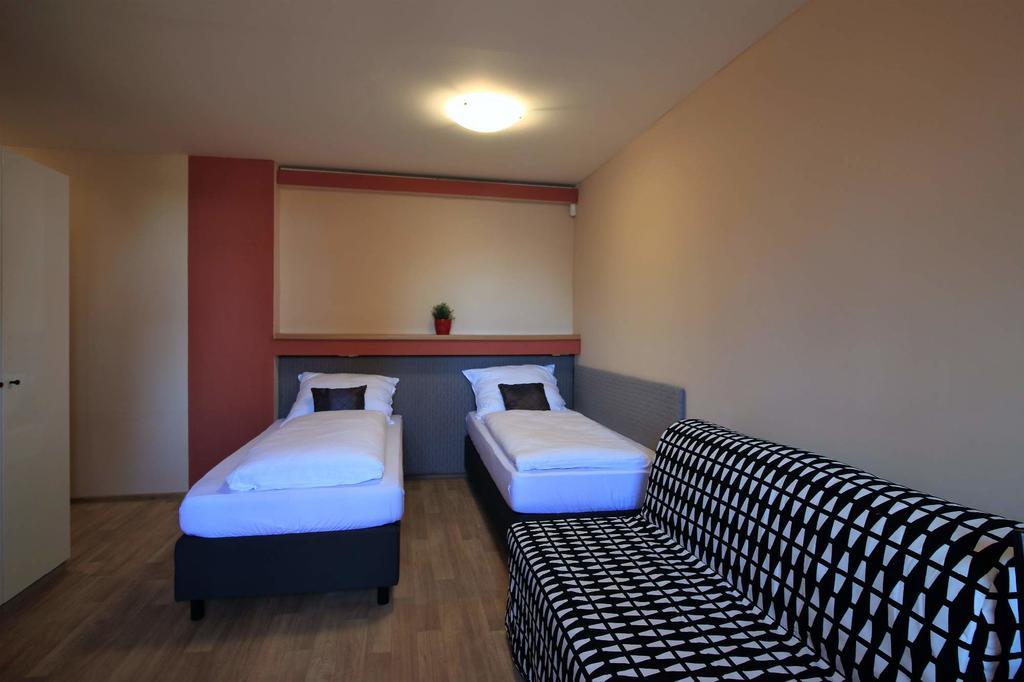 U Admirala Hotel Kladno Buitenkant foto
